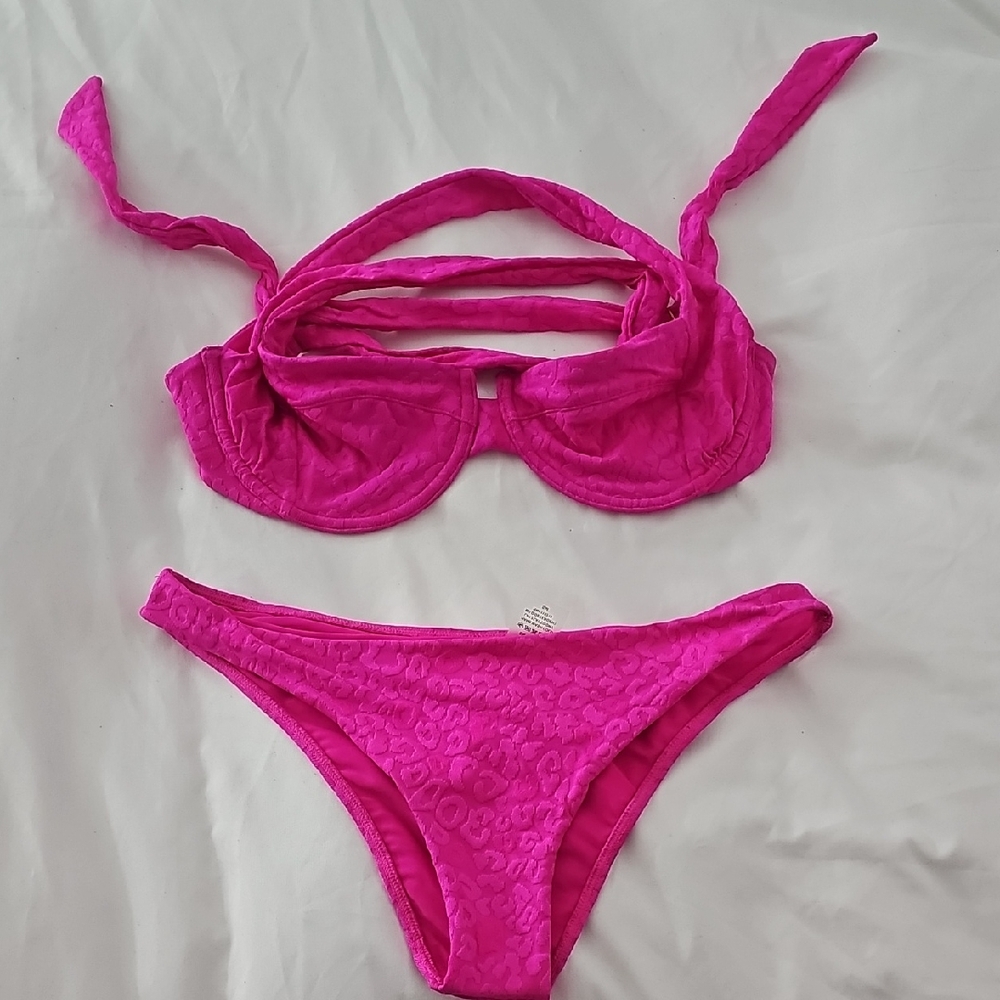 Beach Bunny Vibrant Pink Swimwear Top Medium Bottom Small